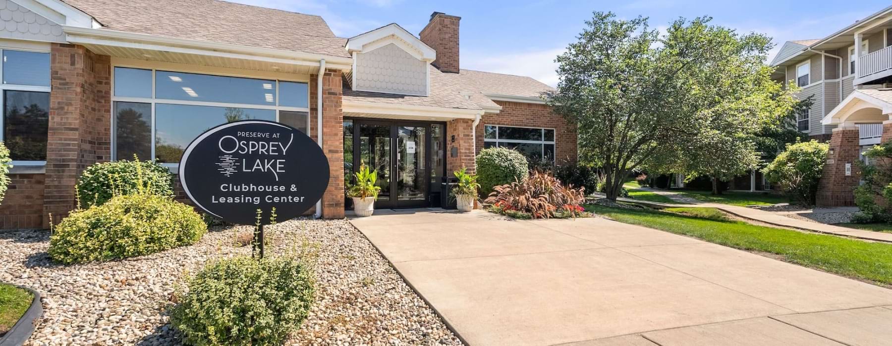 entrance and view of property